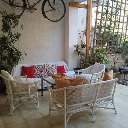 Quarto em Acomodações Particulares Stamatina's House Atenas